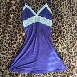 Elegant Purple Lace Trim Nightgown